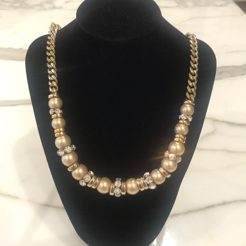❤️GIVENCHY Absolutely STUNNING Statement Necklace!!